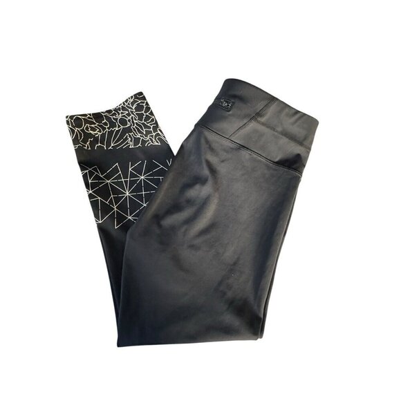Athleta Graphic Floral Sonar Capri Women’s Sz M Black Leggings Zip Pocket - Picture 10 of 10